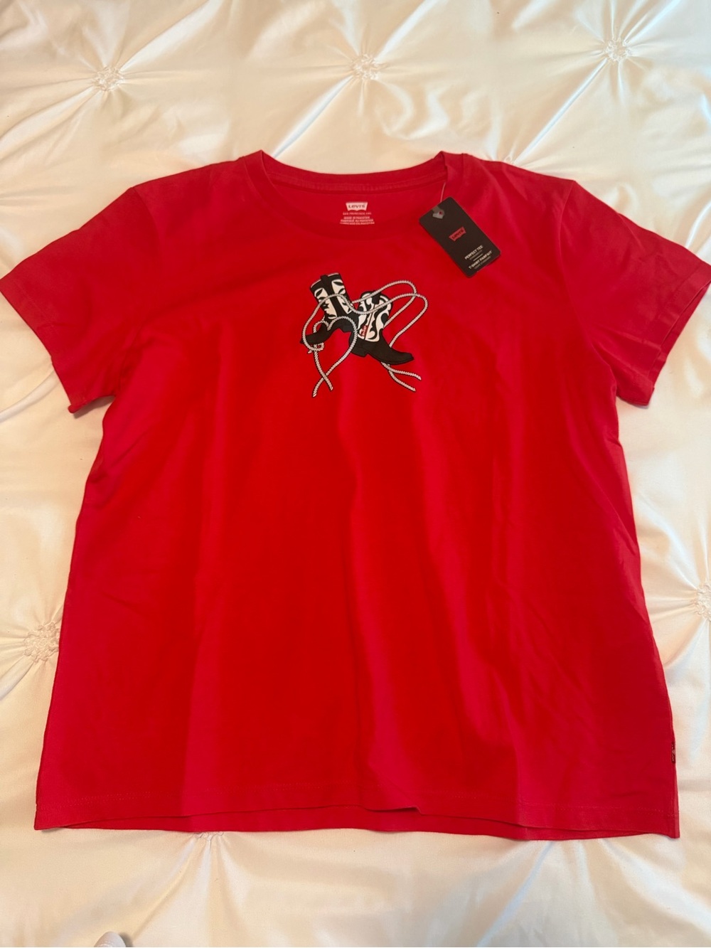 Levi’s cowgirl boots tee